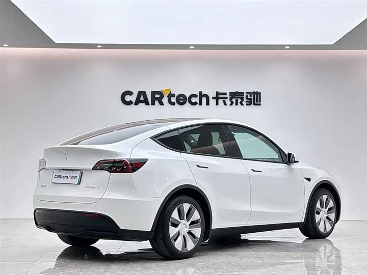 Фото 5 - Tesla Model Y