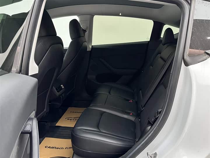 Фото 9 - Tesla Model Y