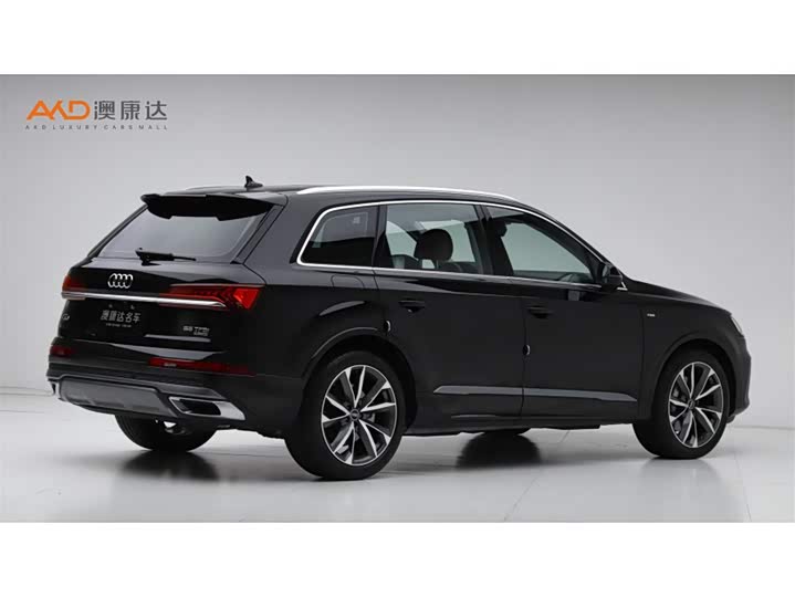Фото 3 - Audi Q7