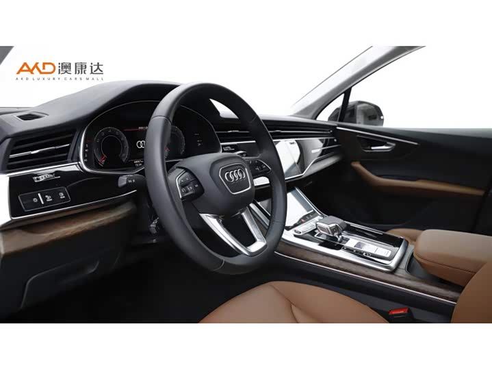 Фото 6 - Audi Q7