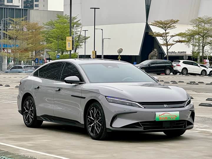 Фото 3 - BYD Han