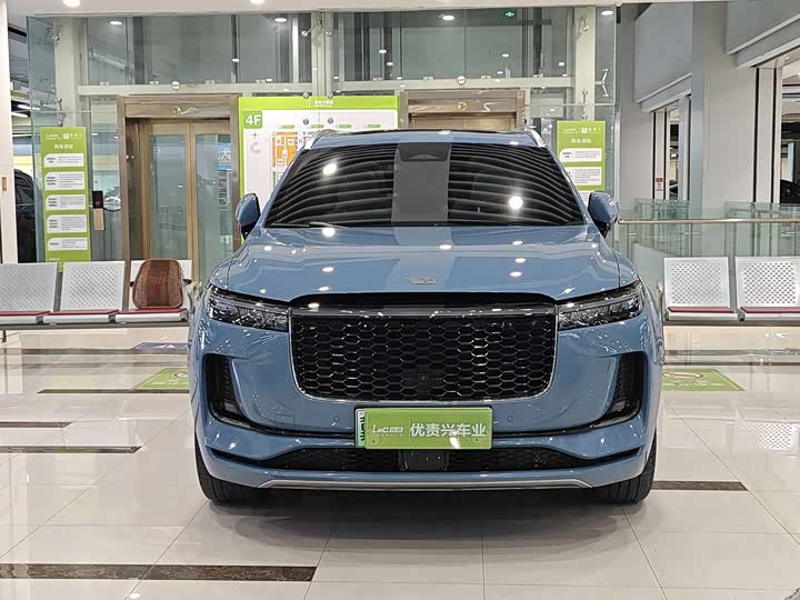 Фото 2 - LiXiang One