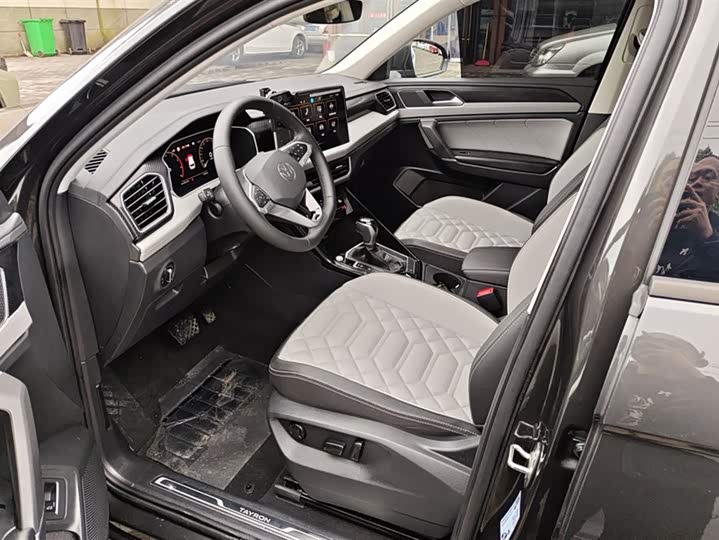 Фото 9 - Volkswagen Tayron