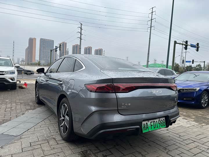 Фото 5 - BYD Qin L