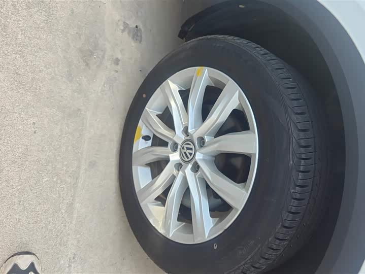 Фото 6 - Volkswagen T-Roc