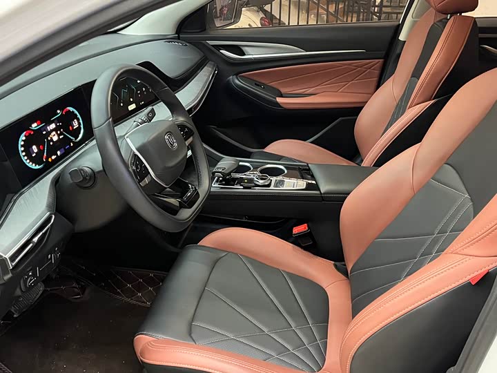 Фото 4 - Changan Eado Plus