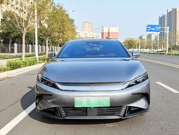 Фото 2 - BYD Han