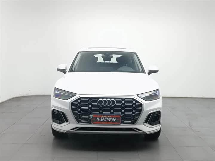 Фото 3 - Audi Q5L