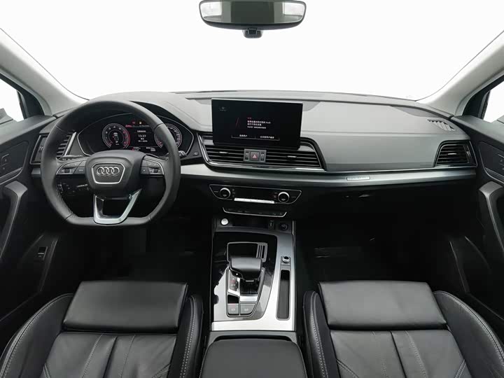 Фото 5 - Audi Q5L