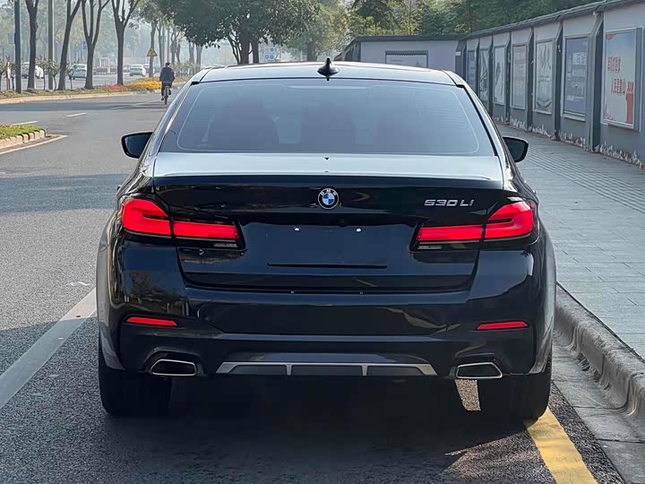 Фото 4 - BMW 5 Series