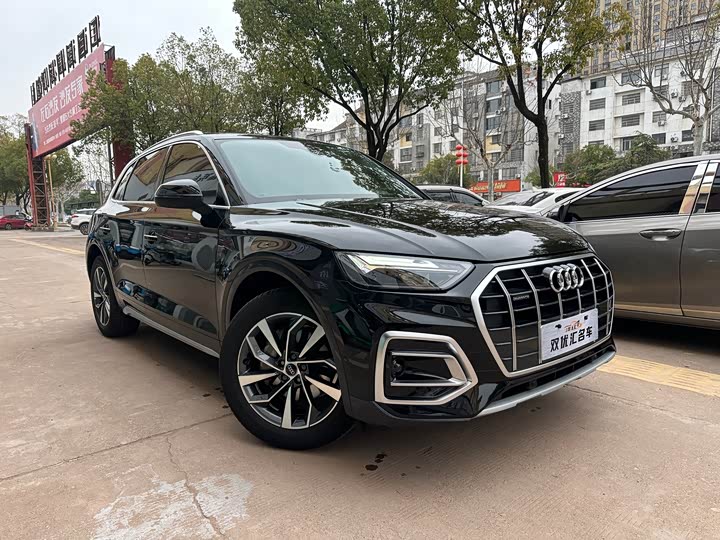Фото 3 - Audi Q5L
