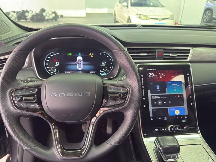 Фото 9 - Roewe RX5