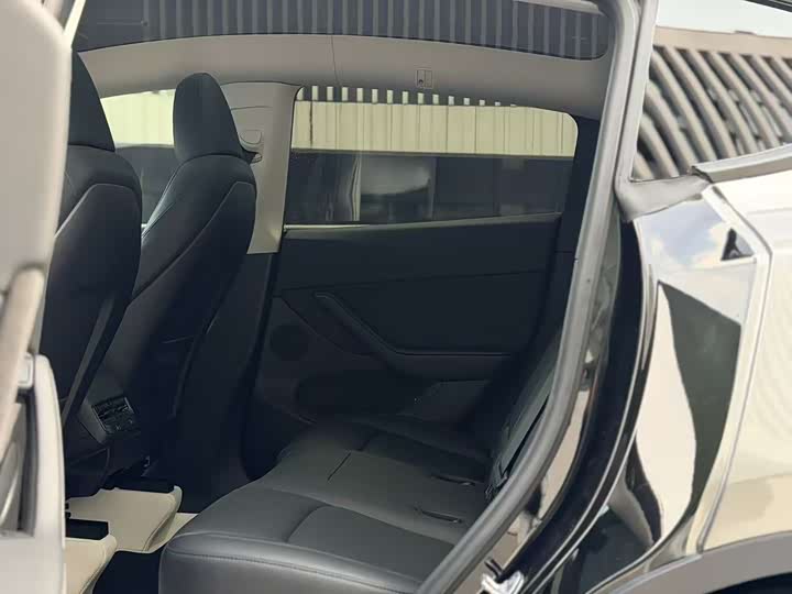 Фото 5 - Tesla Model Y