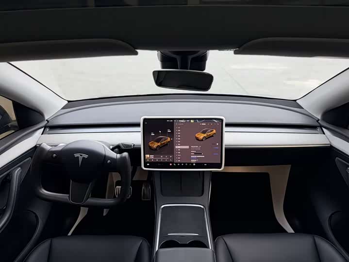 Фото 6 - Tesla Model Y