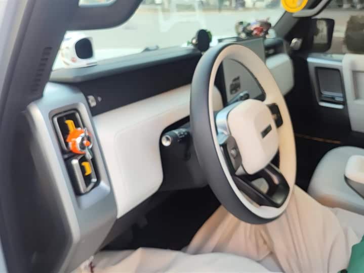 Фото 9 - Chery iCar V23