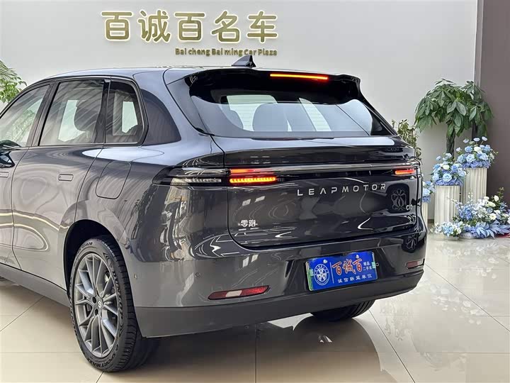 Фото 8 - Leapmotor C10