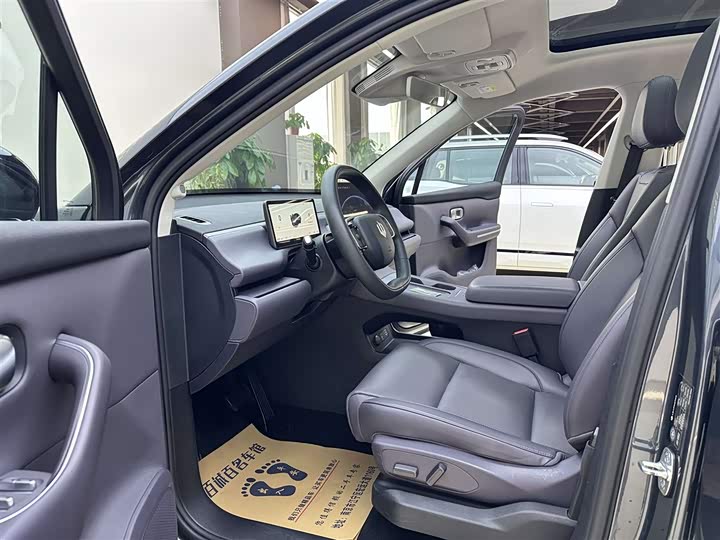 Фото 9 - Leapmotor C10