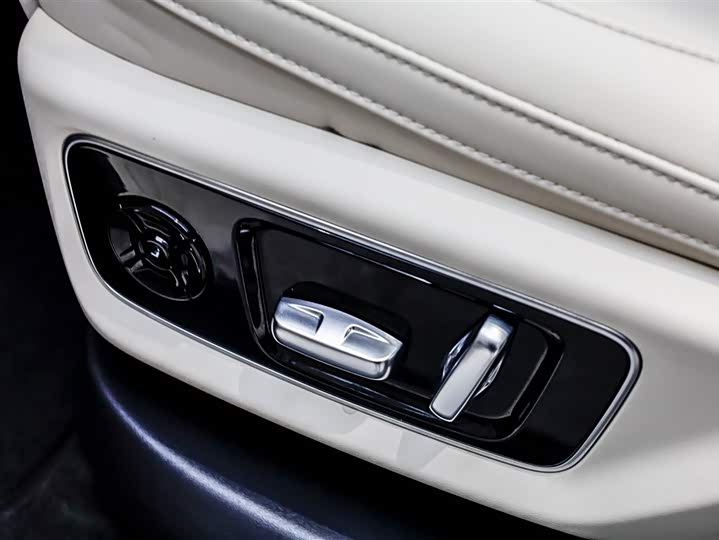 Фото 6 - LiXiang L7