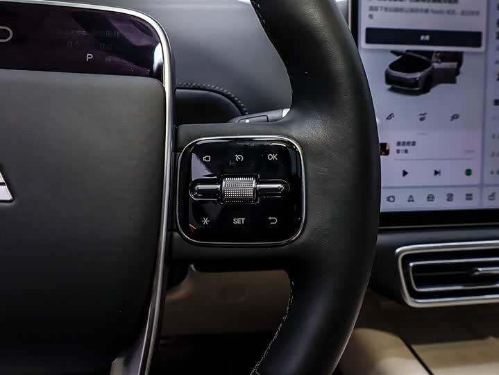 Фото 8 - LiXiang L7