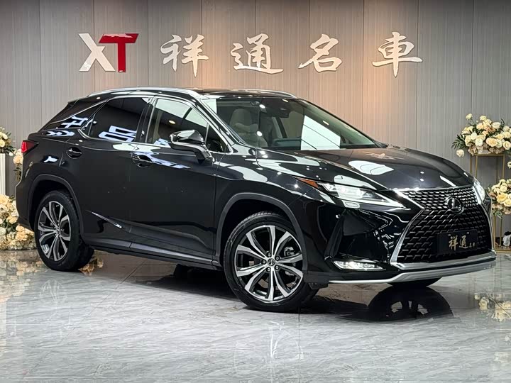 Фото 3 - Lexus RX