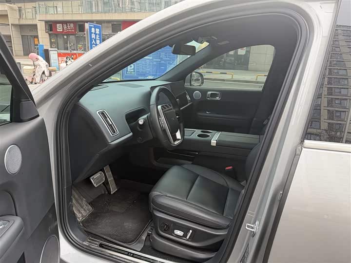 Фото 7 - LiXiang L6