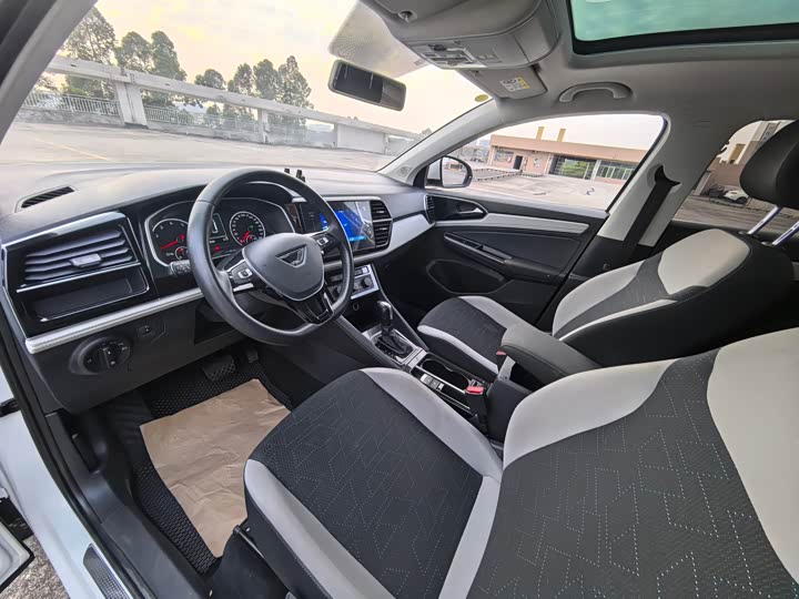 Фото 7 - Jetta VS7