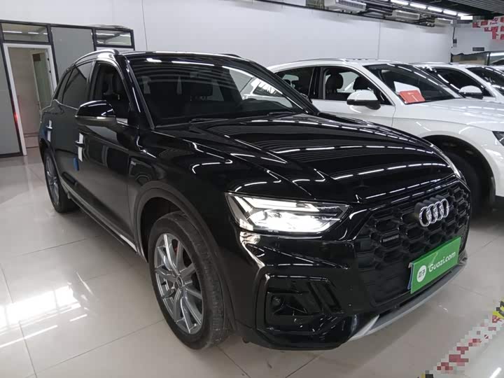 Фото 4 - Audi Q5L