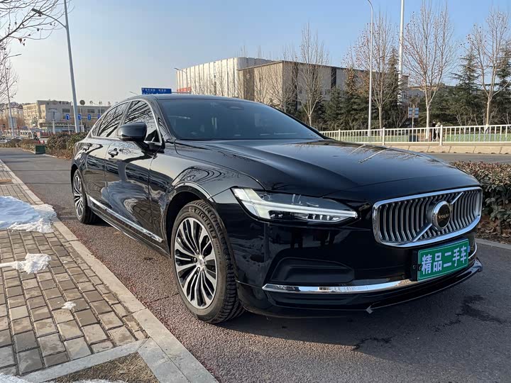 Фото 3 - Volvo S90