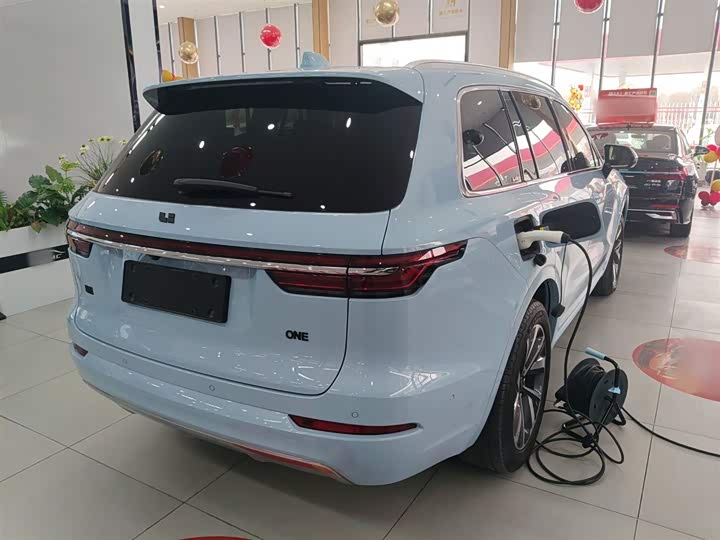 Фото 7 - LiXiang One