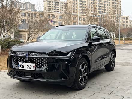 Фото 1 - Lincoln Nautilus