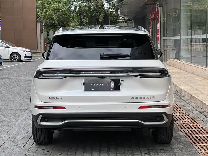 Фото 5 - Lincoln Corsair