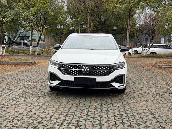 Фото 2 - Volkswagen Lavida