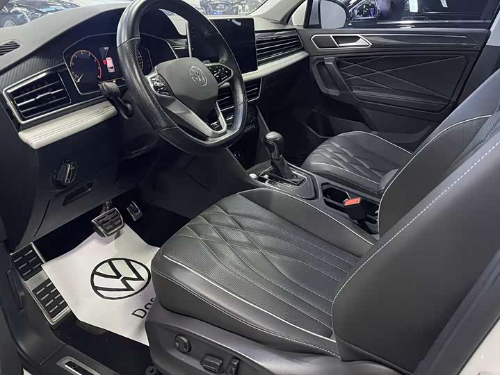 Фото 5 - Volkswagen Tiguan L Pro