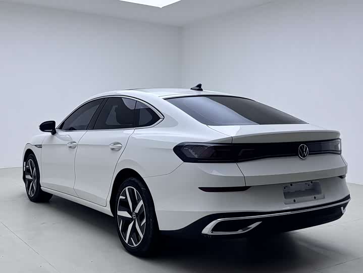 Фото 4 - Volkswagen Lamando L