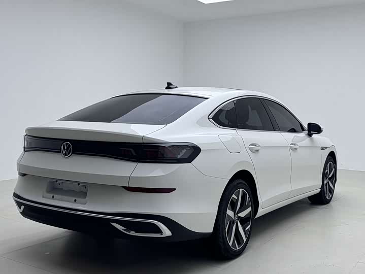 Фото 6 - Volkswagen Lamando L