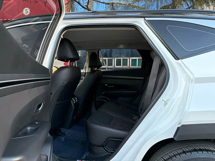 Фото 5 - Hyundai Tucson L