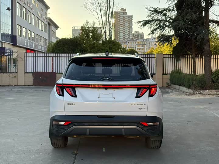 Фото 8 - Hyundai Tucson L