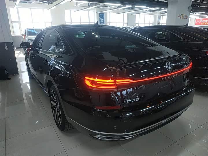 Фото 5 - Volkswagen Passat