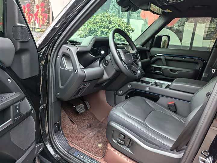 Фото 4 - Land Rover Defender