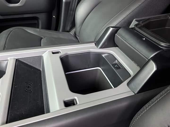 Фото 9 - Land Rover Defender