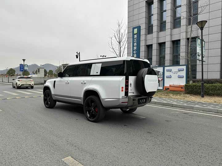 Фото 3 - Land Rover Defender