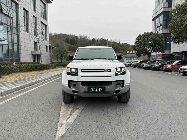 Фото 8 - Land Rover Defender