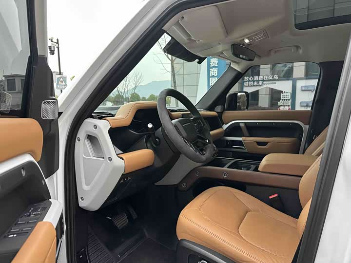 Фото 9 - Land Rover Defender