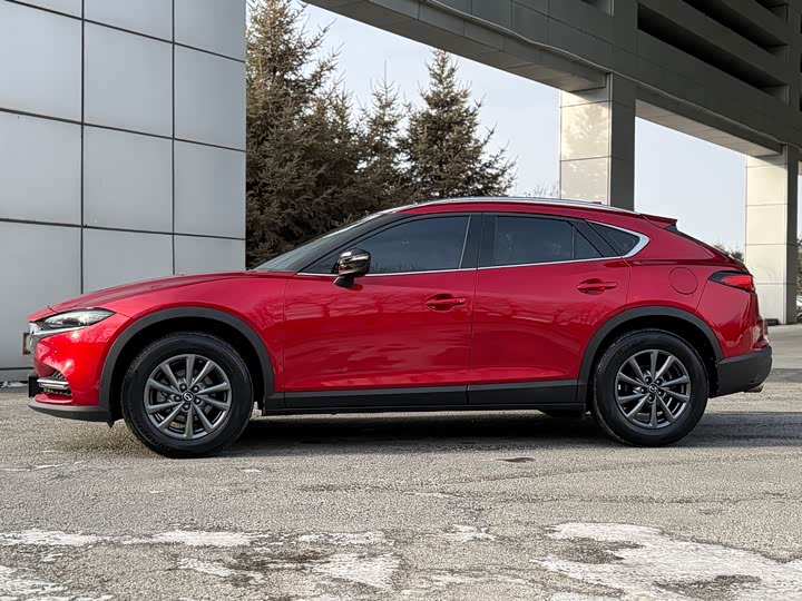 Фото 4 - Mazda CX-4