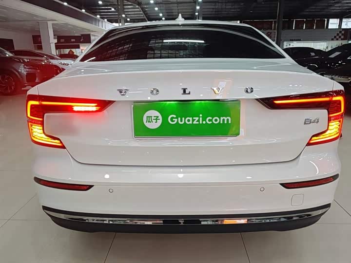 Фото 6 - Volvo S60