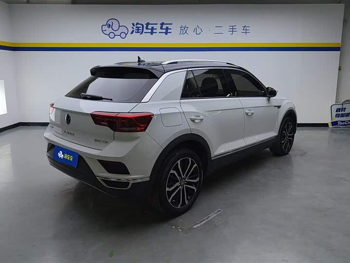 Фото 3 - Volkswagen T-Roc