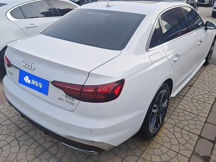 Фото 3 - Audi A4L