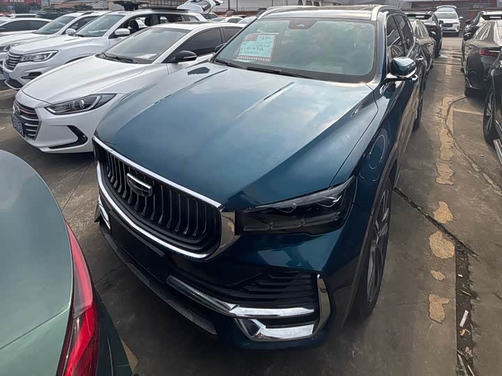 Фото 2 - Geely Monjaro