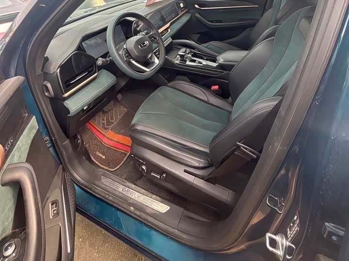 Фото 7 - Geely Monjaro