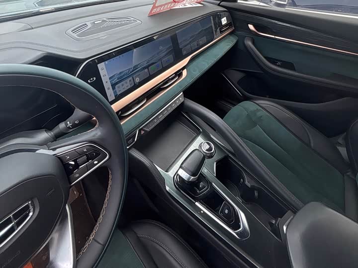 Фото 9 - Geely Monjaro